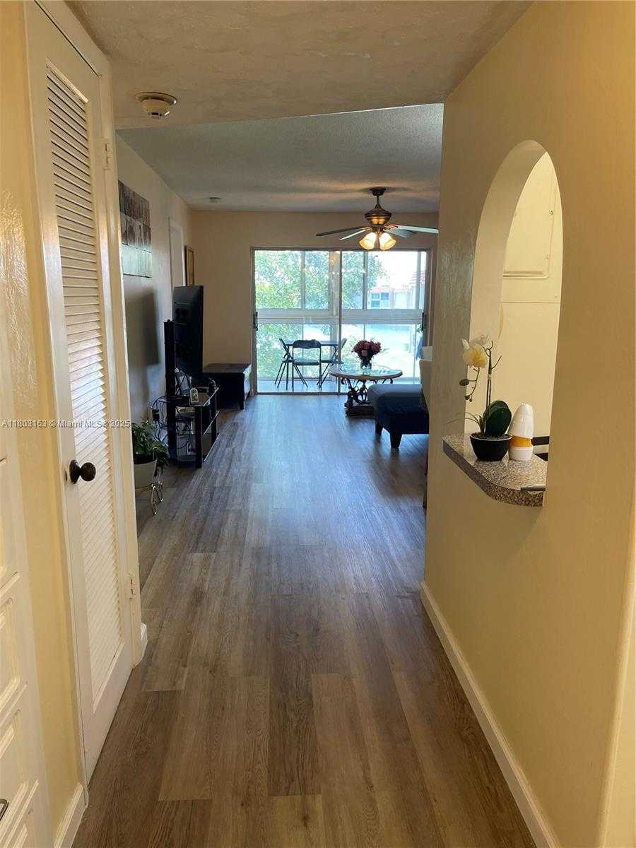 Small Image of 2911 NORTH PINE ISLAND RD #311, Sunrise Number 8