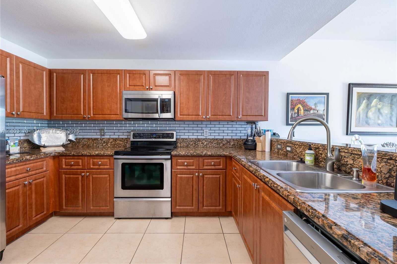 Small Image of 11002 NORTH WEST 83RD ST #213, Doral Number 4