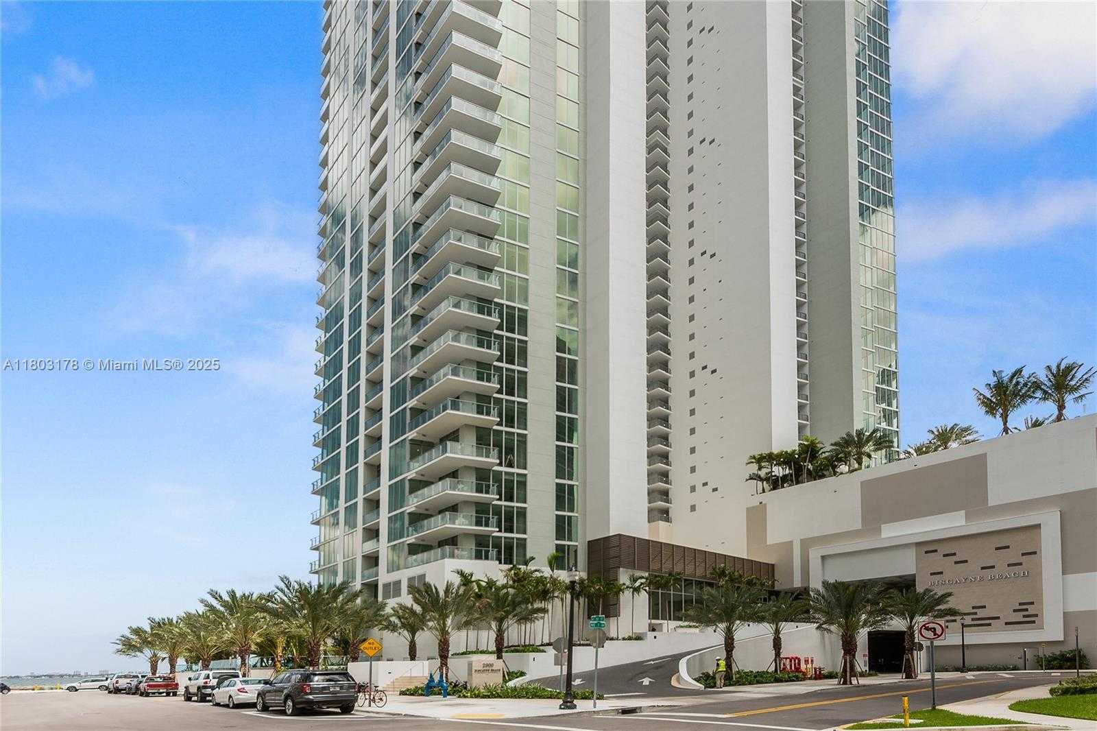 Small Image of 2900 NORTH EAST 7 AVE #3605, Miami Number 19