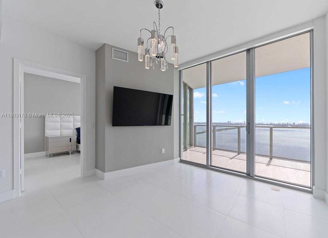 Small Image of 2900 NORTH EAST 7 AVE #3605, Miami Number 2