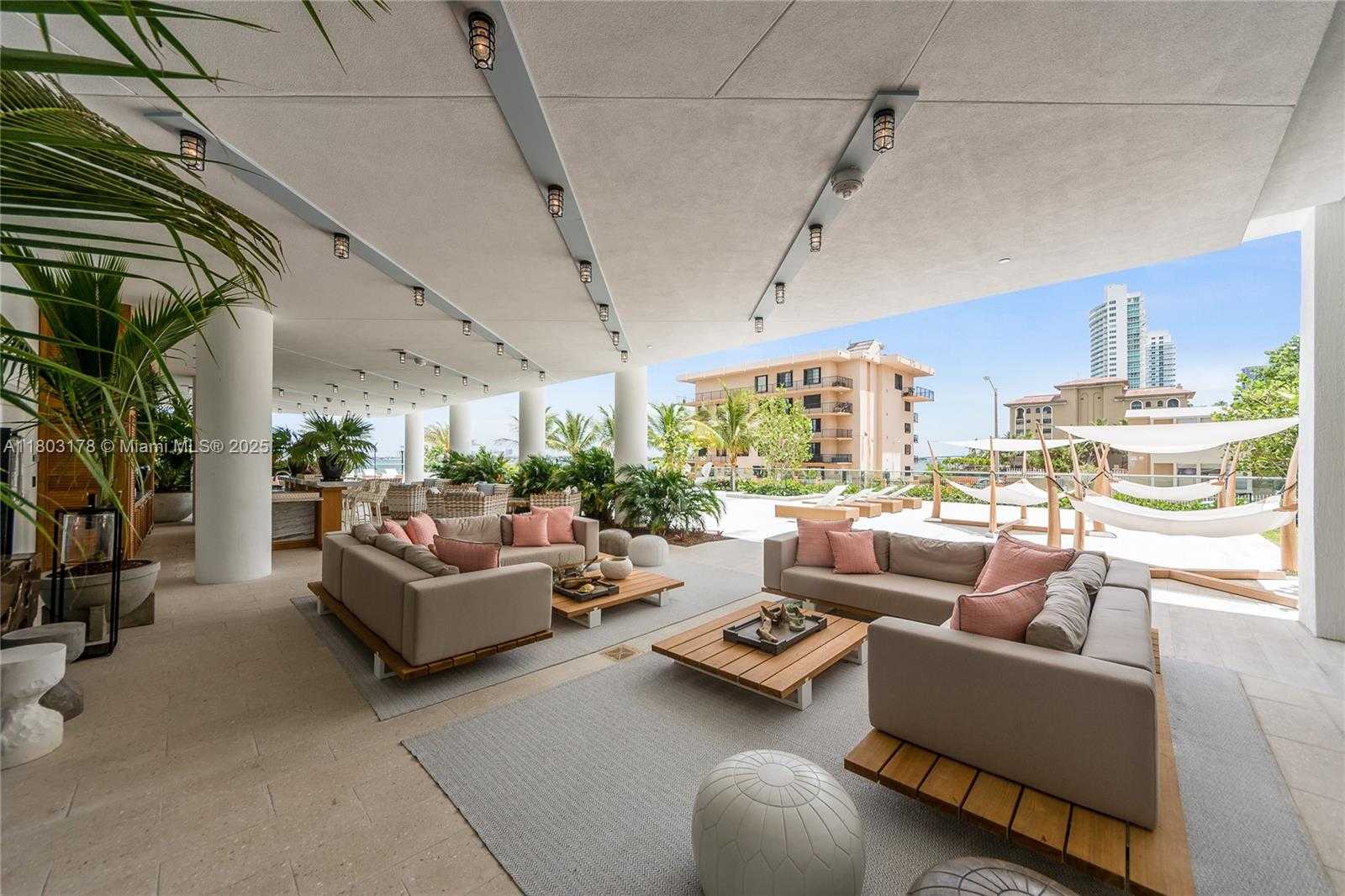Small Image of 2900 NORTH EAST 7 AVE #3605, Miami Number 23