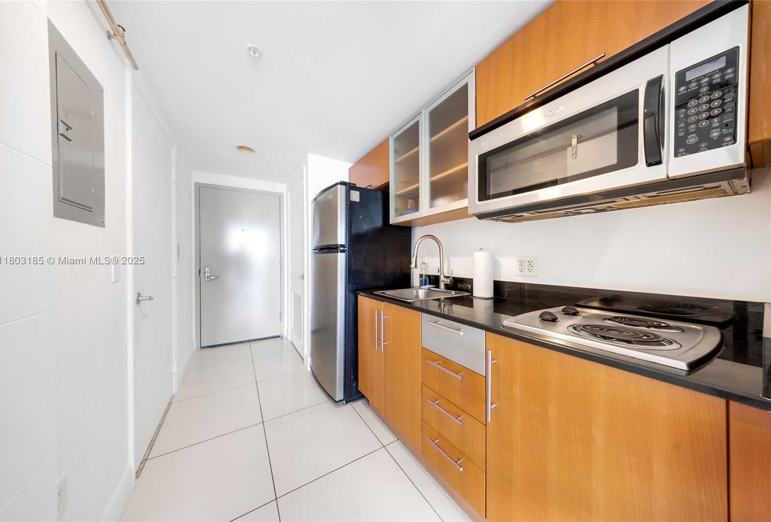 Small Image of 1750 NORTH BAYSHORE DR #3308, Miami Number 10