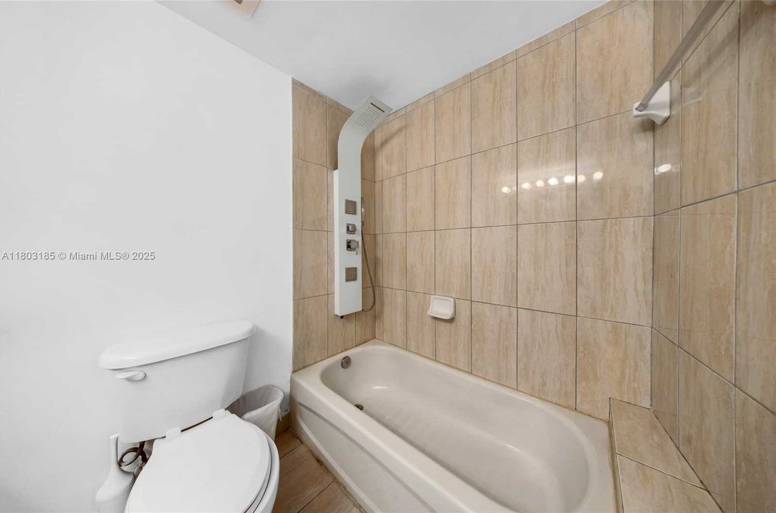 Small Image of 1750 NORTH BAYSHORE DR #3308, Miami Number 13