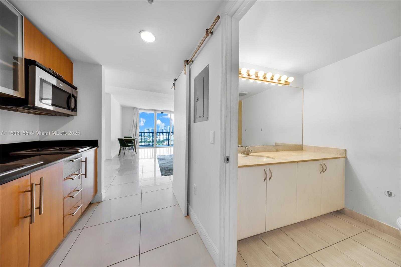 Small Image of 1750 NORTH BAYSHORE DR #3308, Miami Number 20