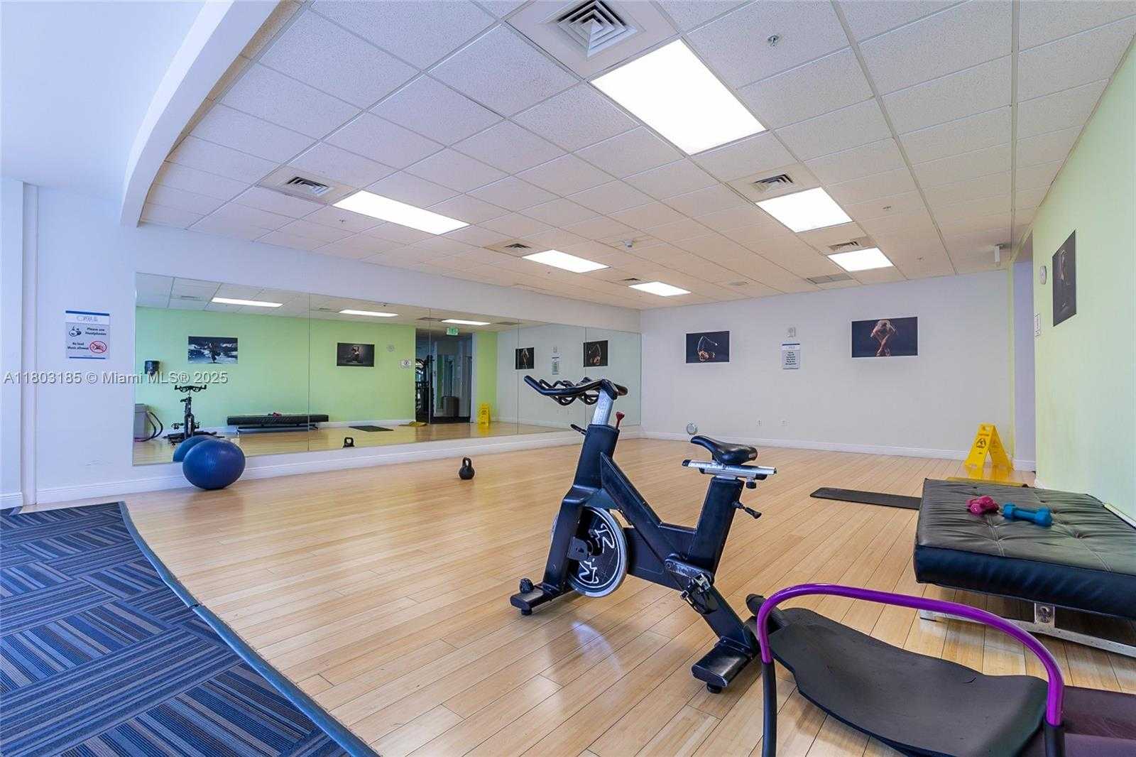 Small Image of 1750 NORTH BAYSHORE DR #3308, Miami Number 28