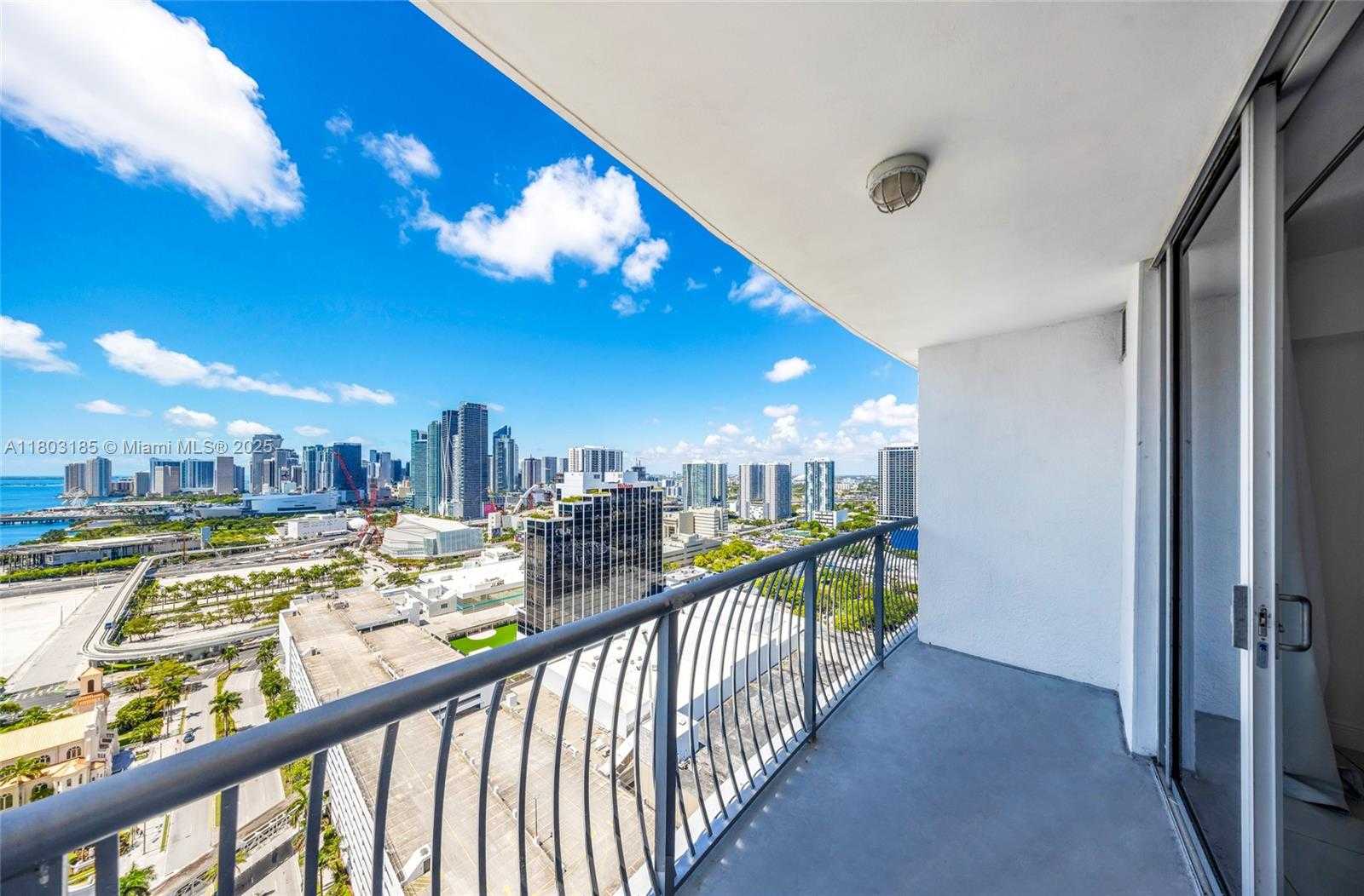Small Image of 1750 NORTH BAYSHORE DR #3308, Miami Number 3