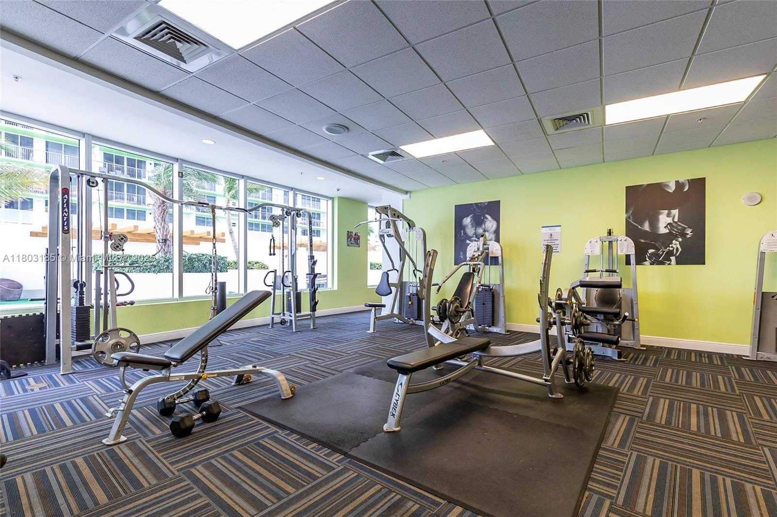 Small Image of 1750 NORTH BAYSHORE DR #3308, Miami Number 30