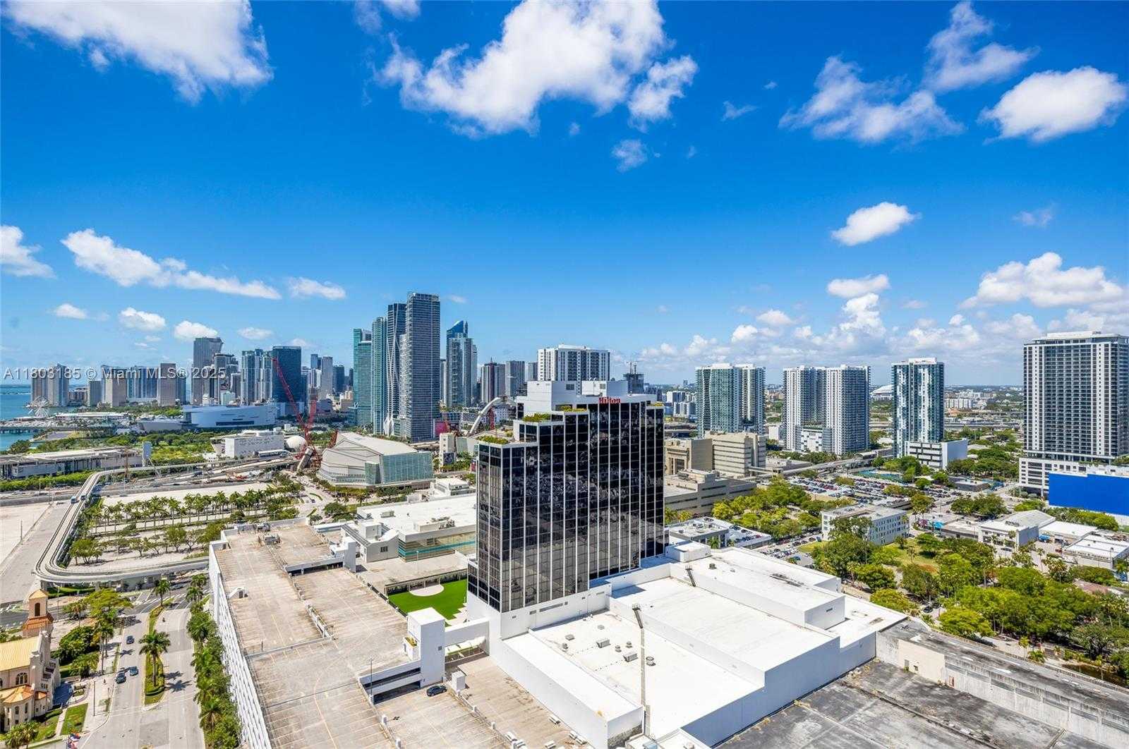 Small Image of 1750 NORTH BAYSHORE DR #3308, Miami Number 4