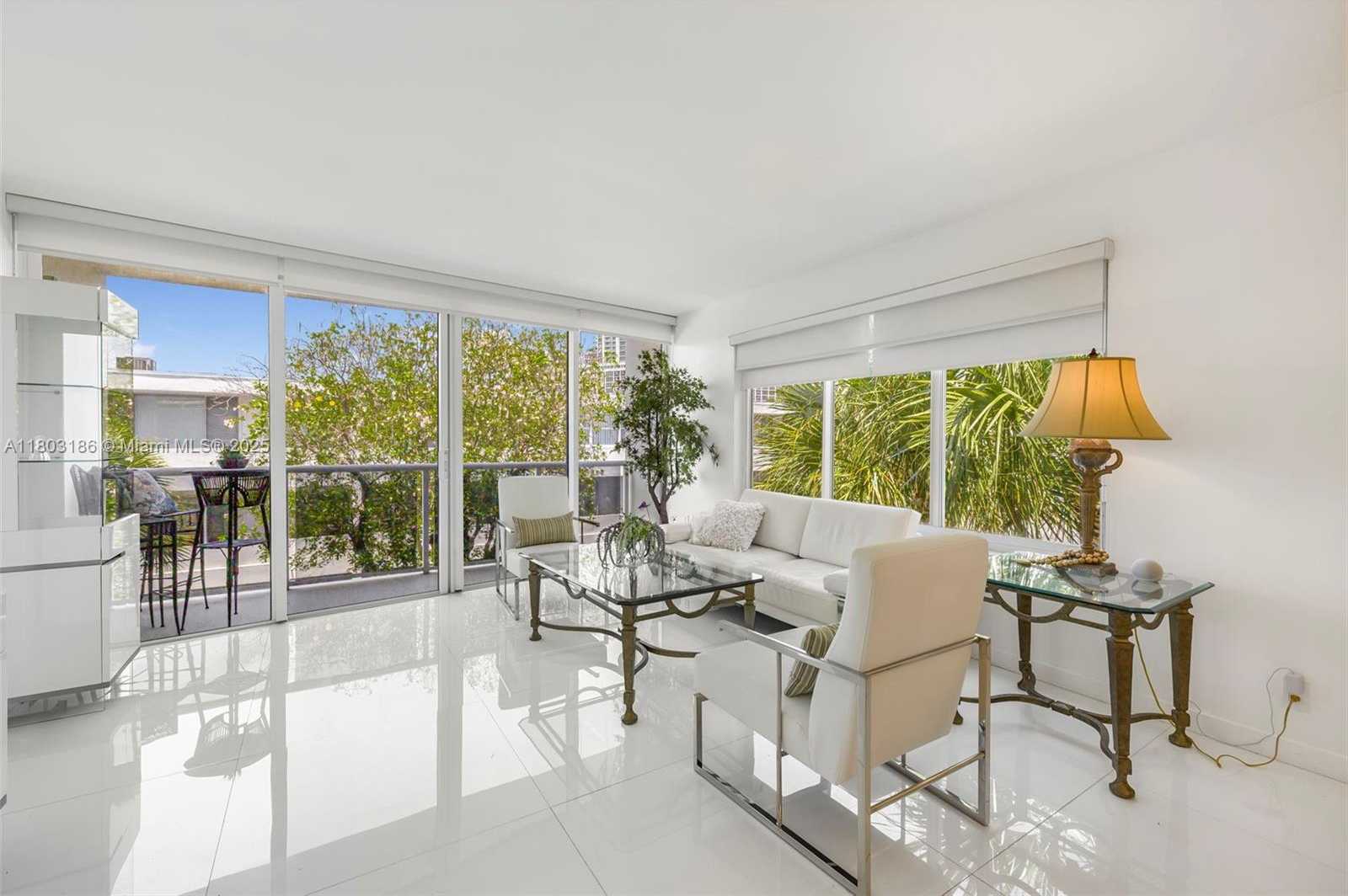 Small Image of 1 HARBOUR WAY #305, Bal Harbour Number 11