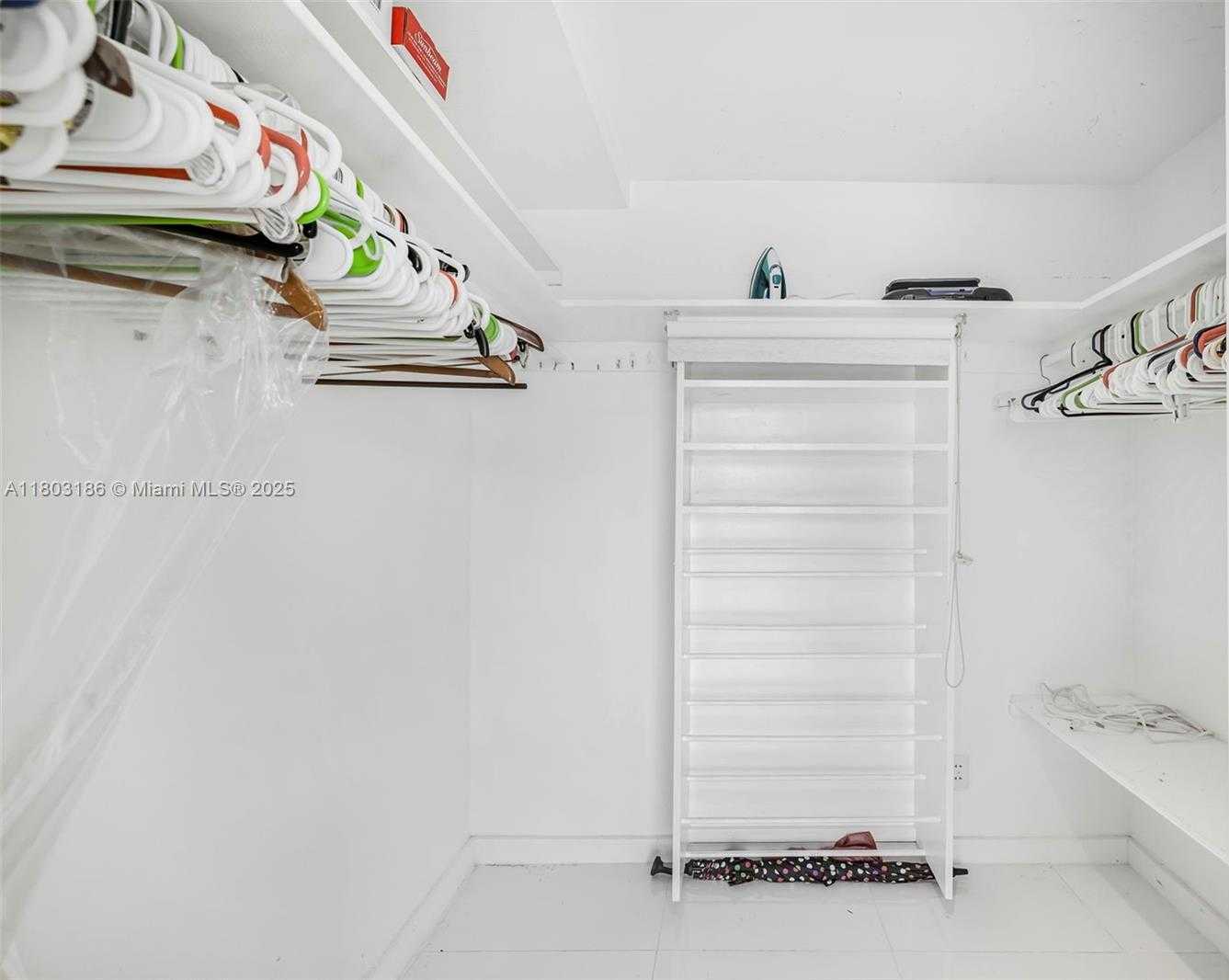 Small Image of 1 HARBOUR WAY #305, Bal Harbour Number 15
