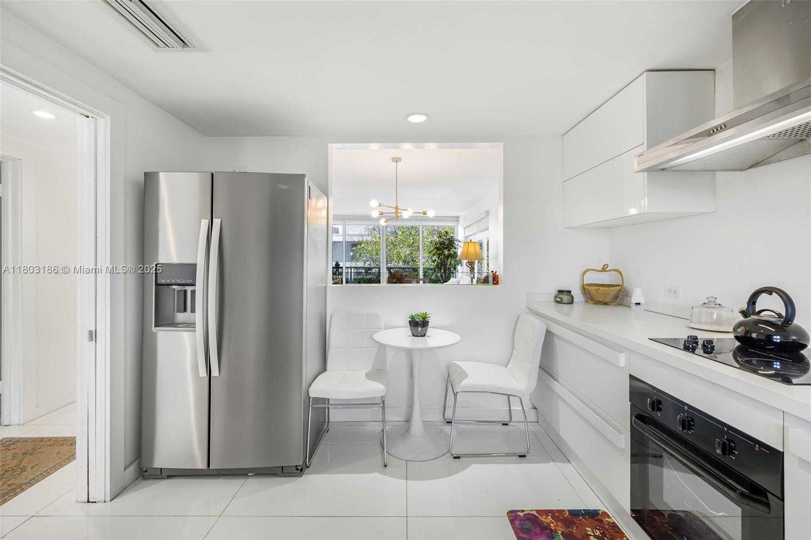 Small Image of 1 HARBOUR WAY #305, Bal Harbour Number 7