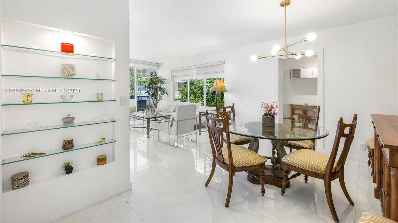 Small Image of 1 HARBOUR WAY #305, Bal Harbour Number 8