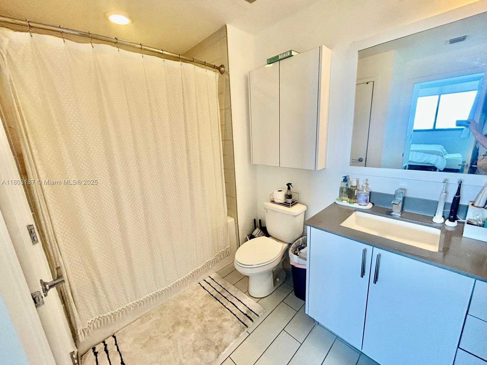 Small Image of 999 SOUTH WEST 1ST AVE #2013, Miami Number 7