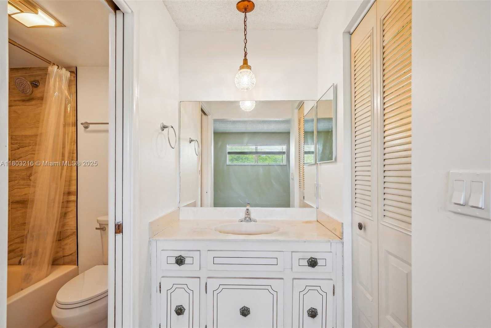 Small Image of 3774 INVERRARY BLVD #203P, Lauderhill Number 21
