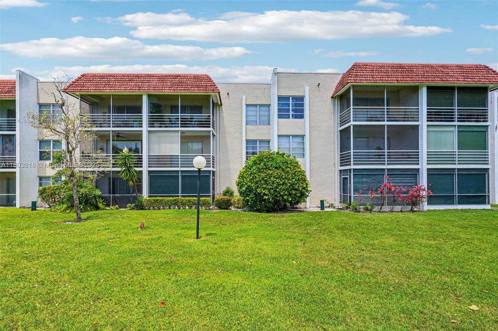 Small Image of 3774 INVERRARY BLVD #203P, Lauderhill Number 27