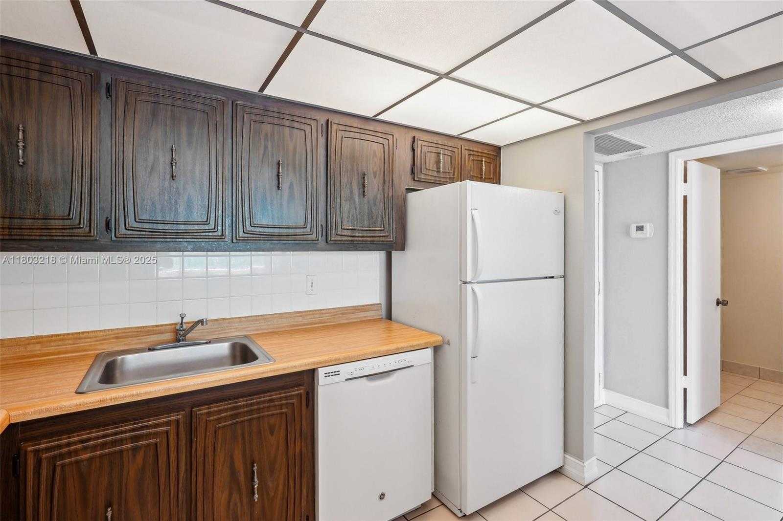 Small Image of 7081 ENVIRON BLVD #243, Lauderhill Number 12