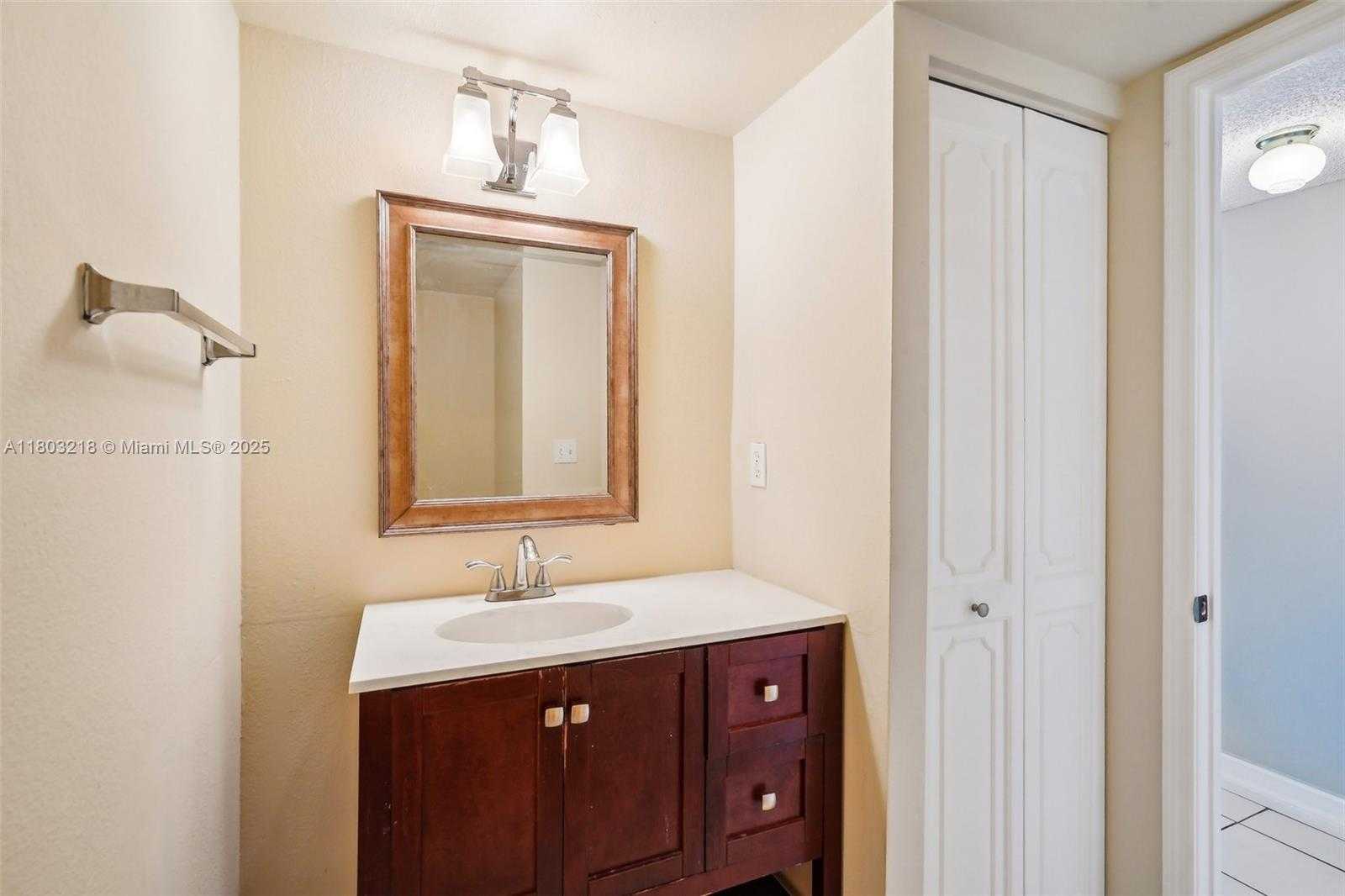 Small Image of 7081 ENVIRON BLVD #243, Lauderhill Number 20