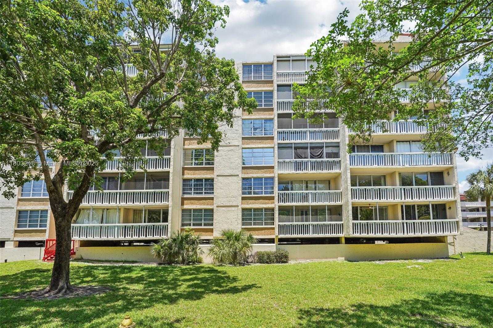 Small Image of 7081 ENVIRON BLVD #243, Lauderhill Number 42