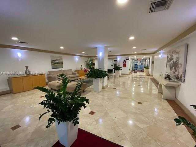 Small Image of 1455 NORTH TREASURE DR #4N, North Bay Village Number 24