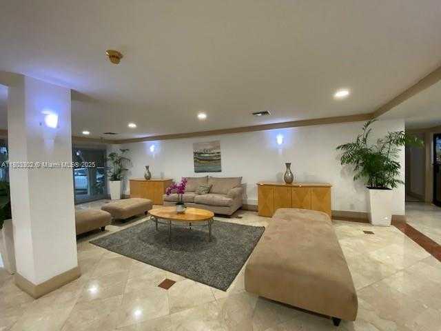 Small Image of 1455 NORTH TREASURE DR #4N, North Bay Village Number 25