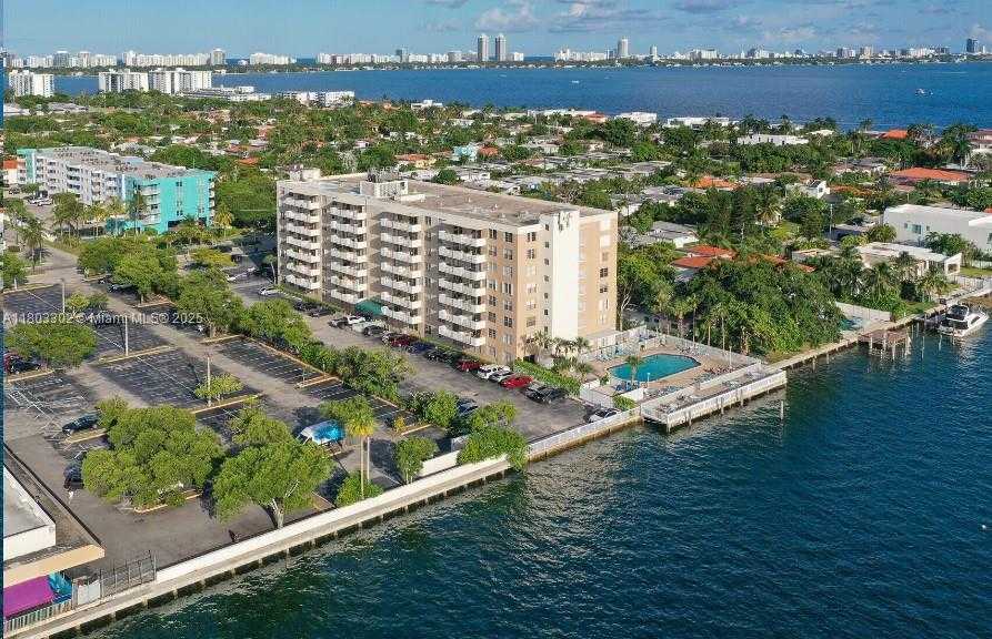 Small Image of 1455 NORTH TREASURE DR #4N, North Bay Village Number 29