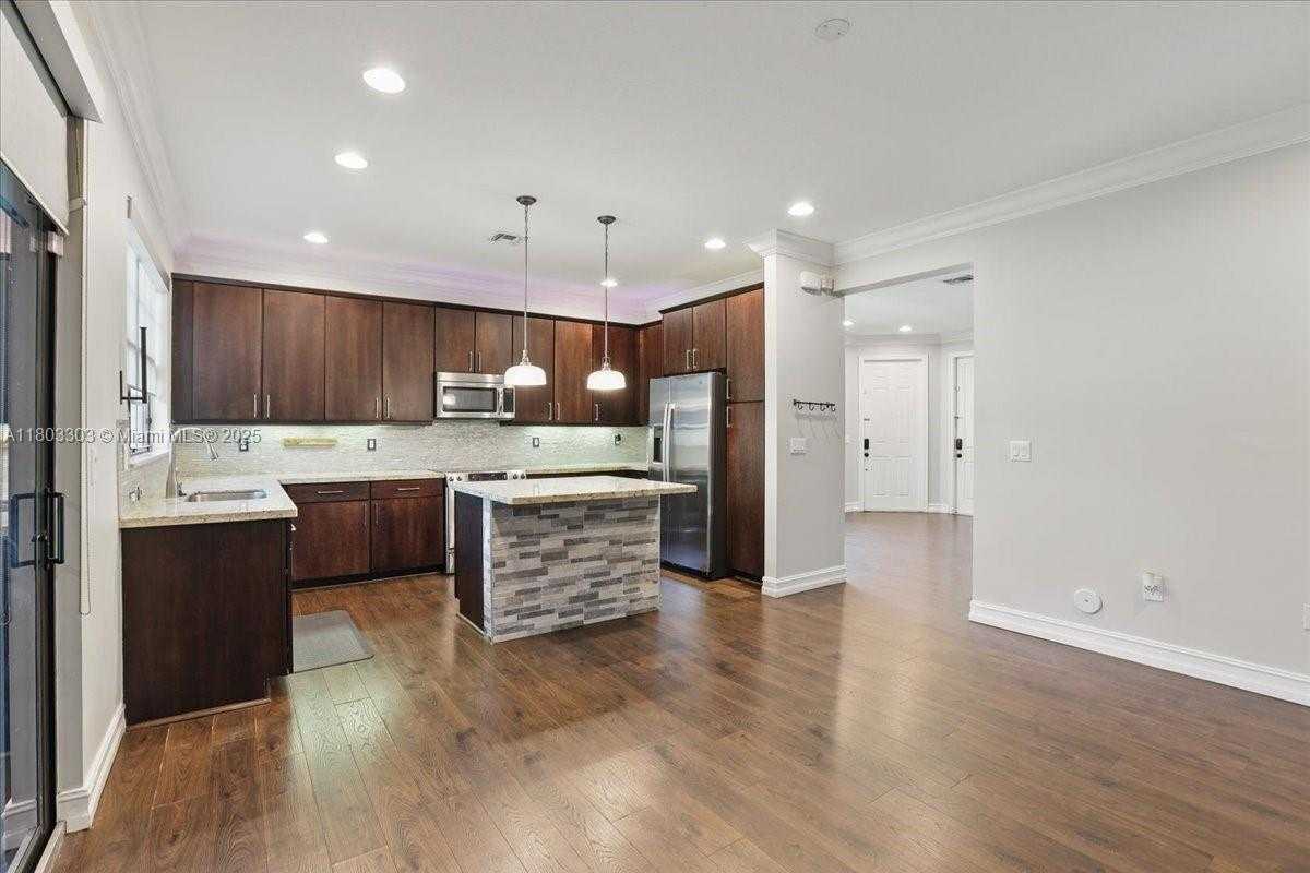 Small Image of 13013 SOUTH RIVERWALK CIR S, Plantation Number 16