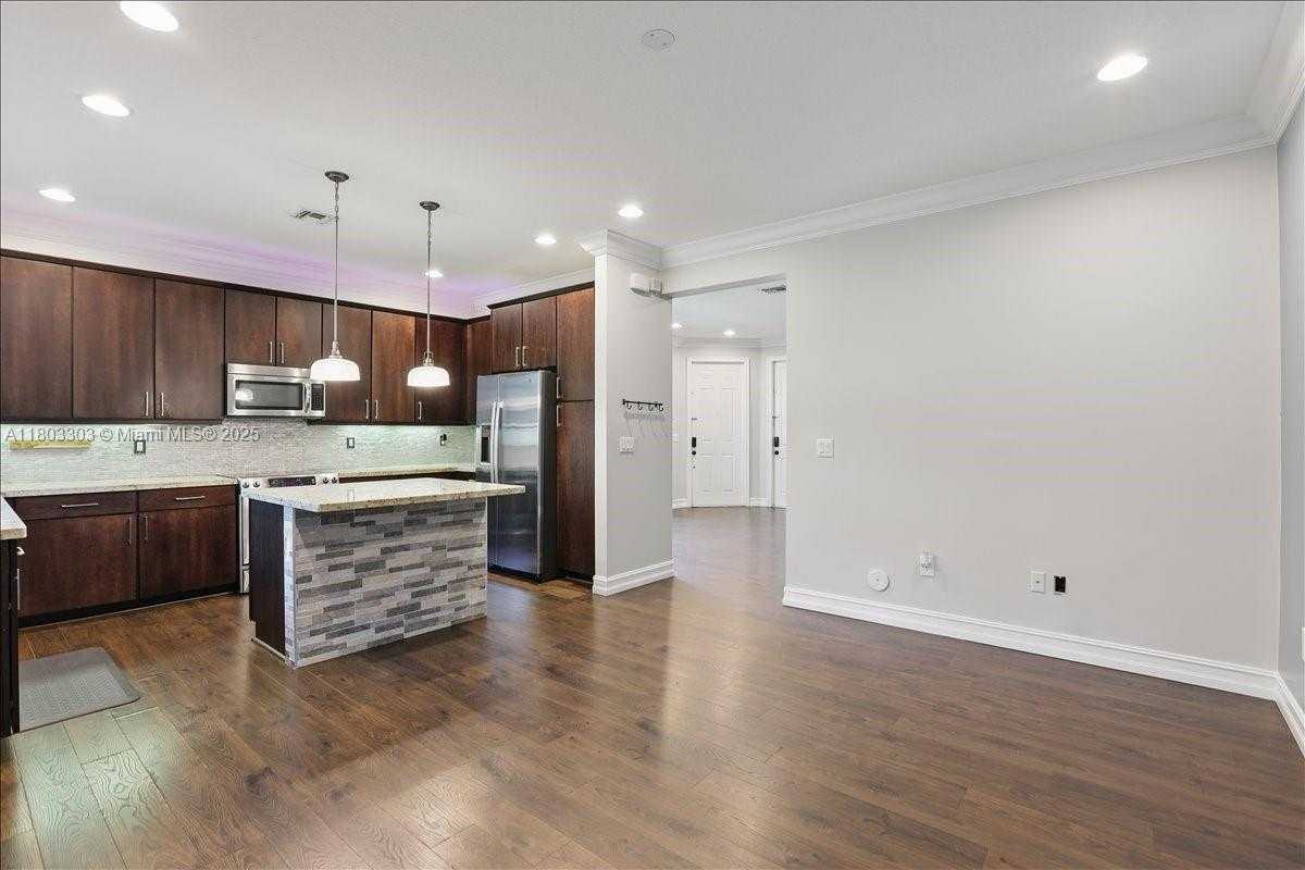 Small Image of 13013 SOUTH RIVERWALK CIR S, Plantation Number 18