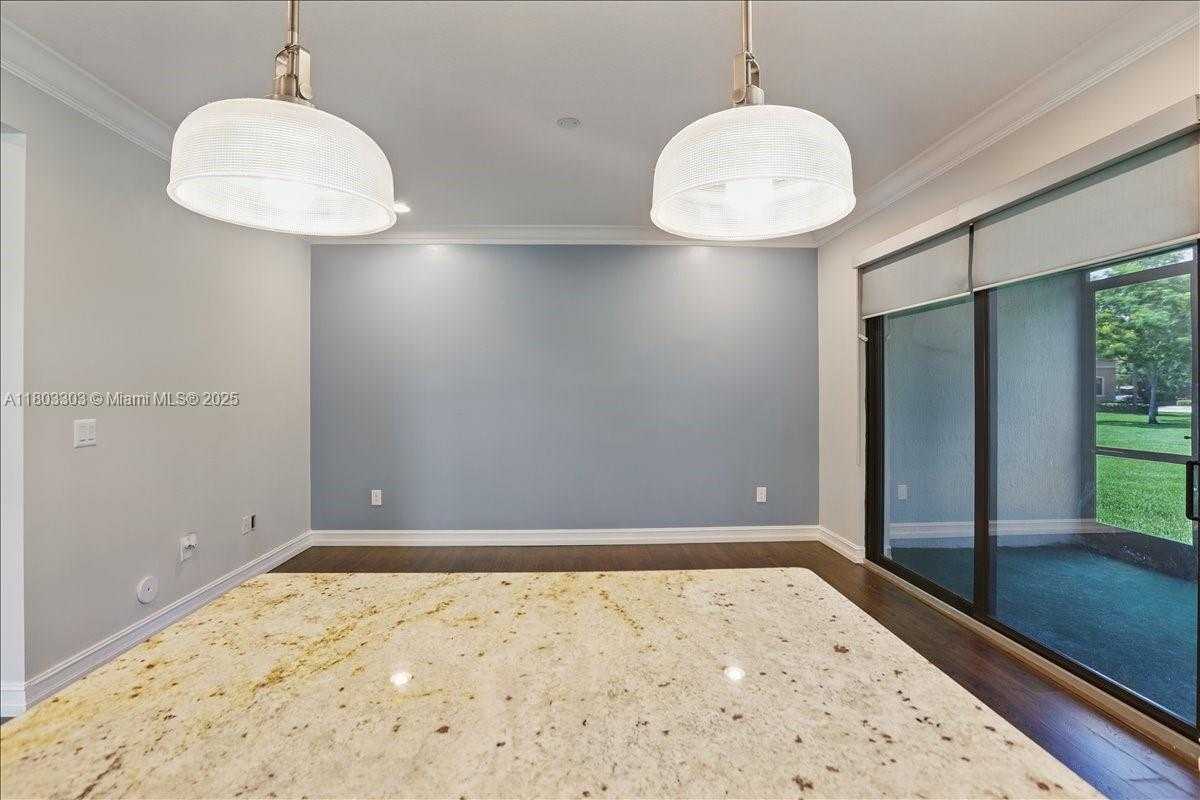 Small Image of 13013 SOUTH RIVERWALK CIR S, Plantation Number 19