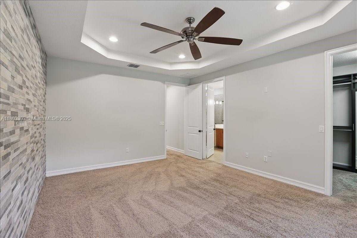 Small Image of 13013 SOUTH RIVERWALK CIR S, Plantation Number 24