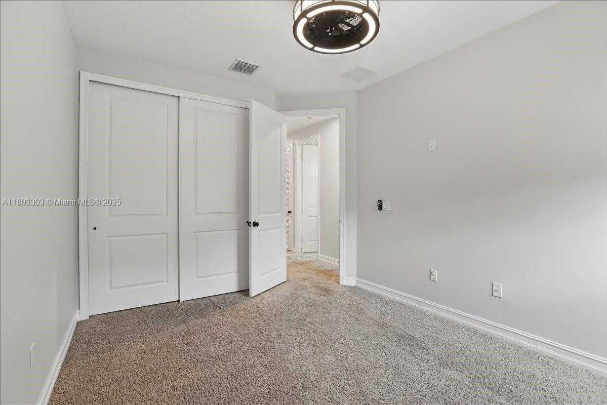 Small Image of 13013 SOUTH RIVERWALK CIR S, Plantation Number 34