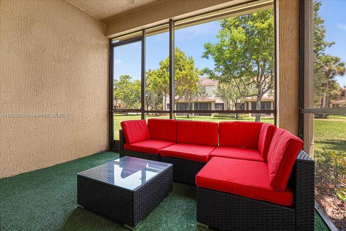 Small Image of 13013 SOUTH RIVERWALK CIR S, Plantation Number 43