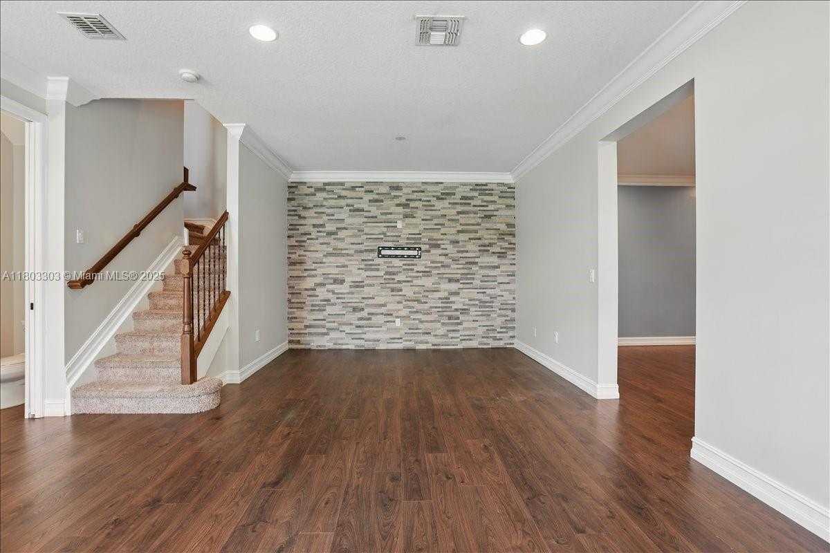 Small Image of 13013 SOUTH RIVERWALK CIR S, Plantation Number 9