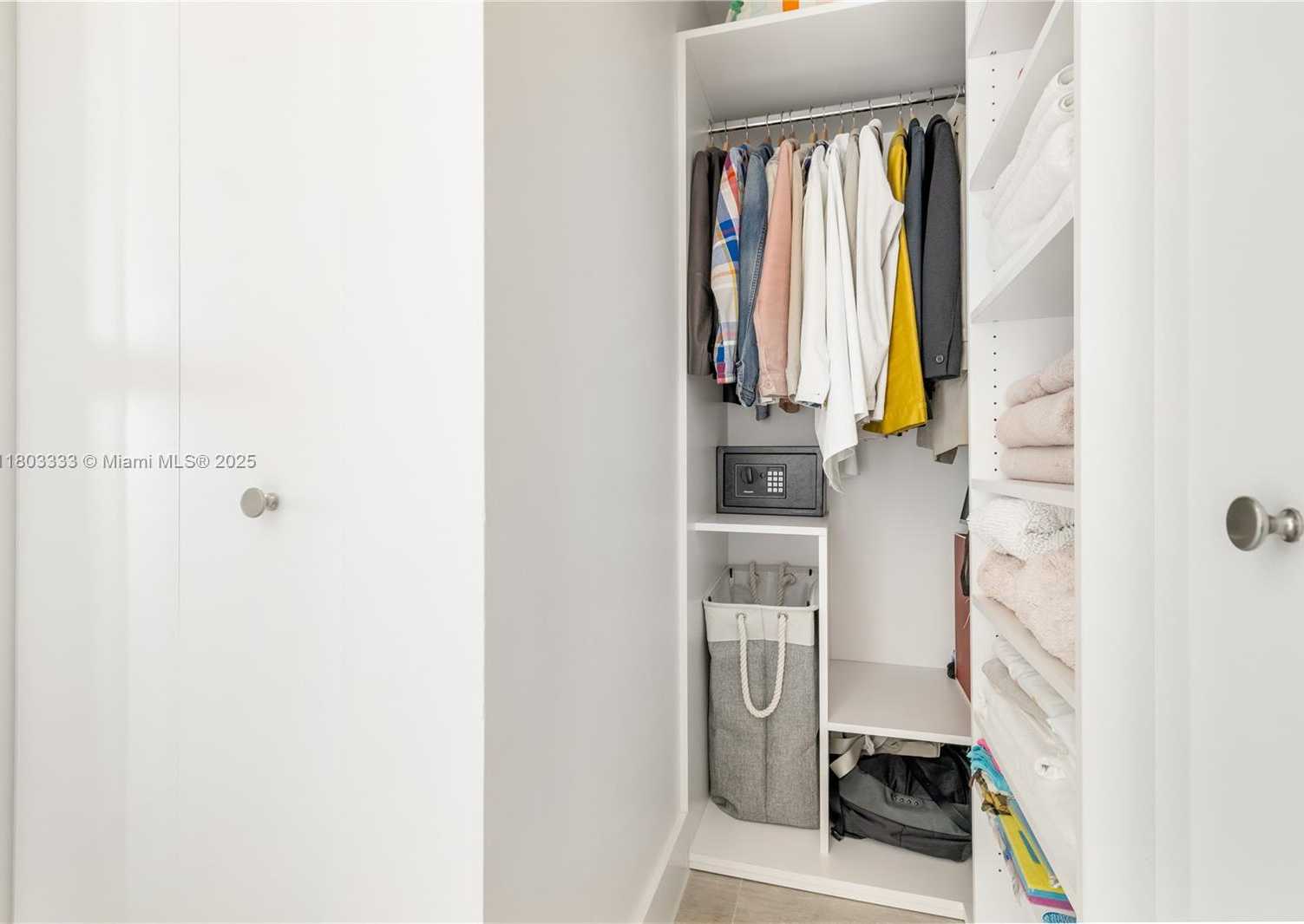 Small Image of 121 NORTH EAST 34TH ST #2412, Miami Number 17