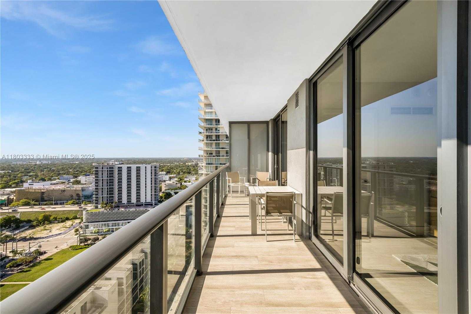 Small Image of 121 NORTH EAST 34TH ST #2412, Miami Number 18