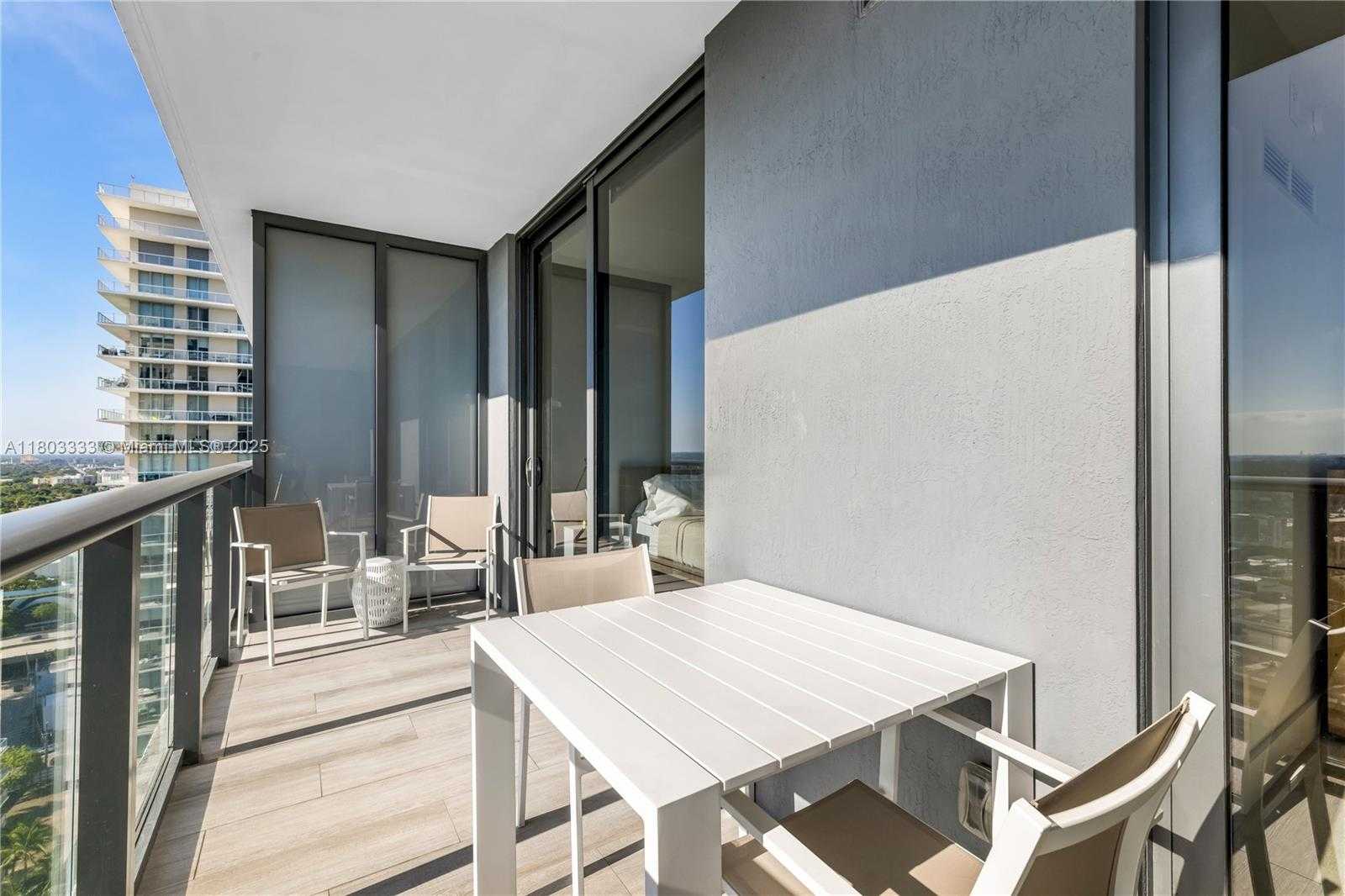 Small Image of 121 NORTH EAST 34TH ST #2412, Miami Number 20