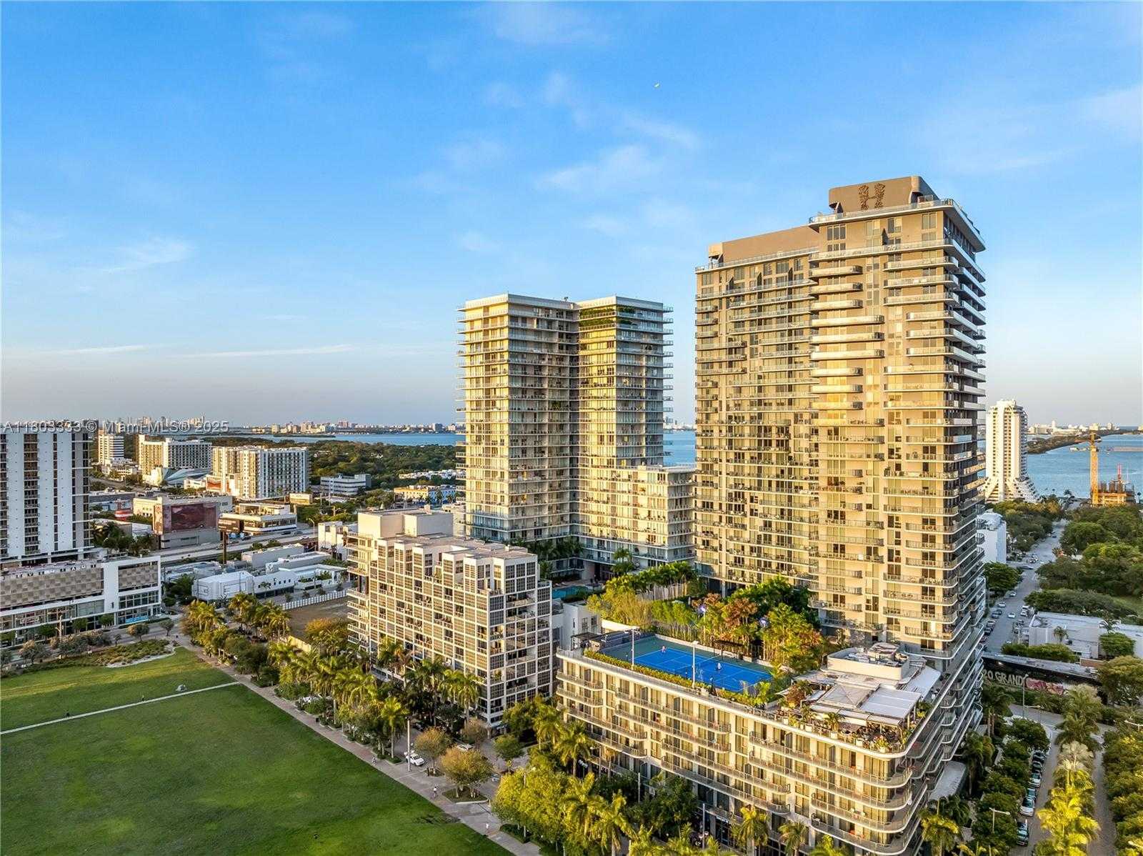 Small Image of 121 NORTH EAST 34TH ST #2412, Miami Number 23