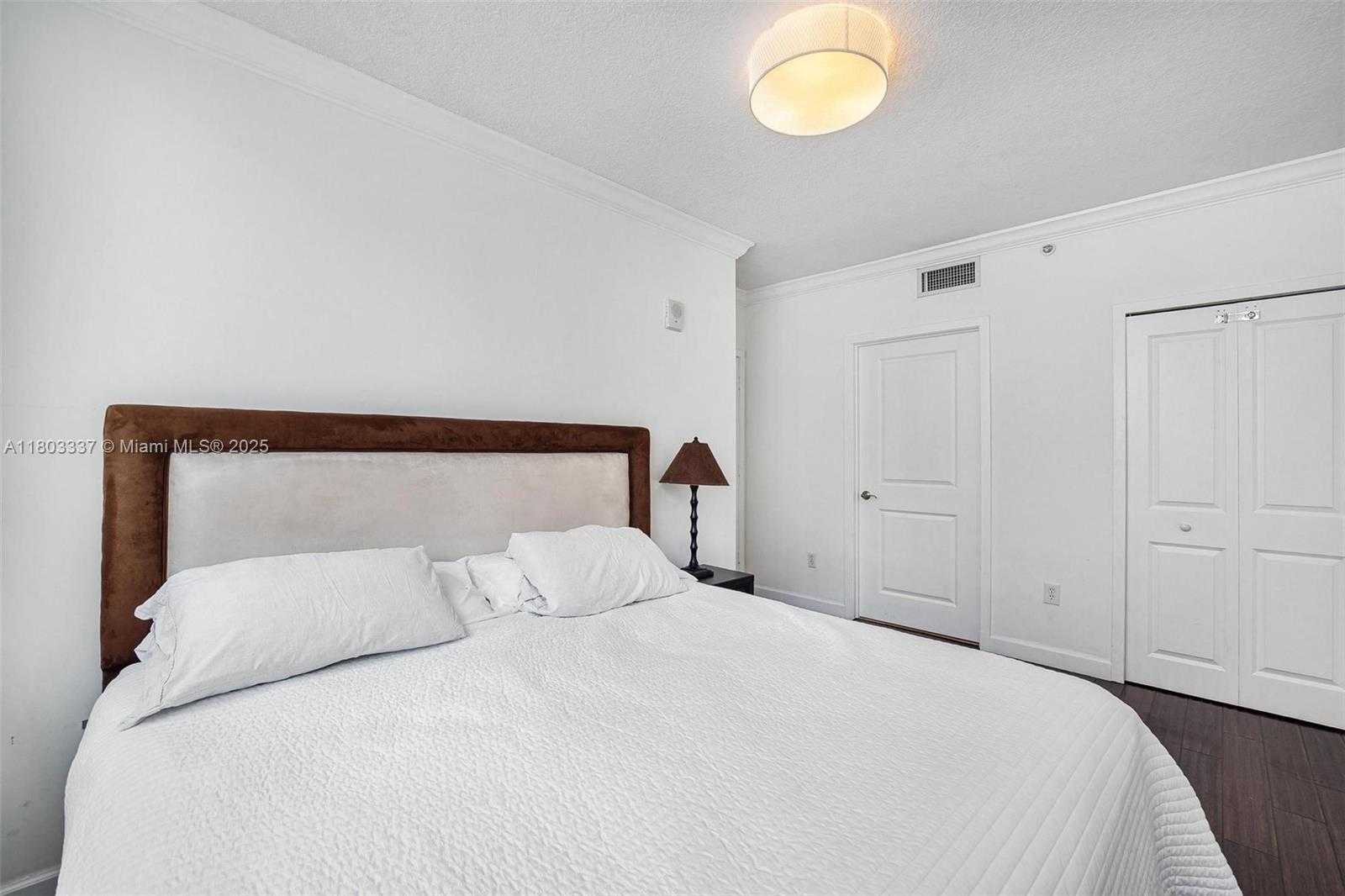 Small Image of 170 SOUTH EAST 14TH ST #2805, Miami Number 14