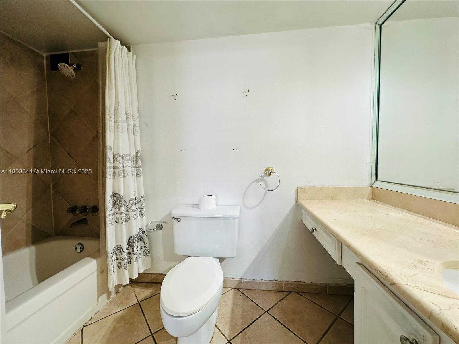 Small Image of 6770 INDIAN CREEK DR #4P, Miami Beach Number 16