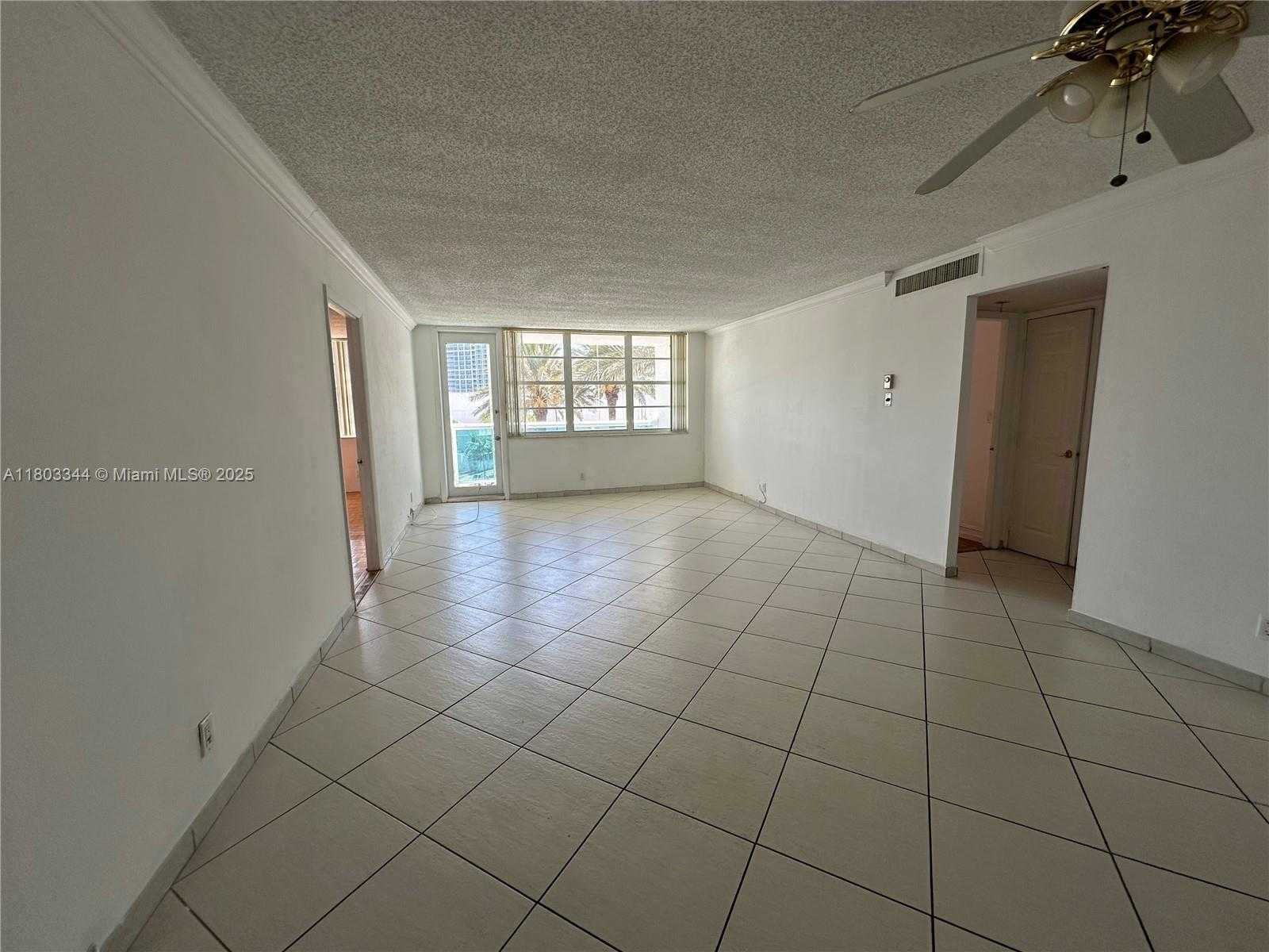 Small Image of 6770 INDIAN CREEK DR #4P, Miami Beach Number 17