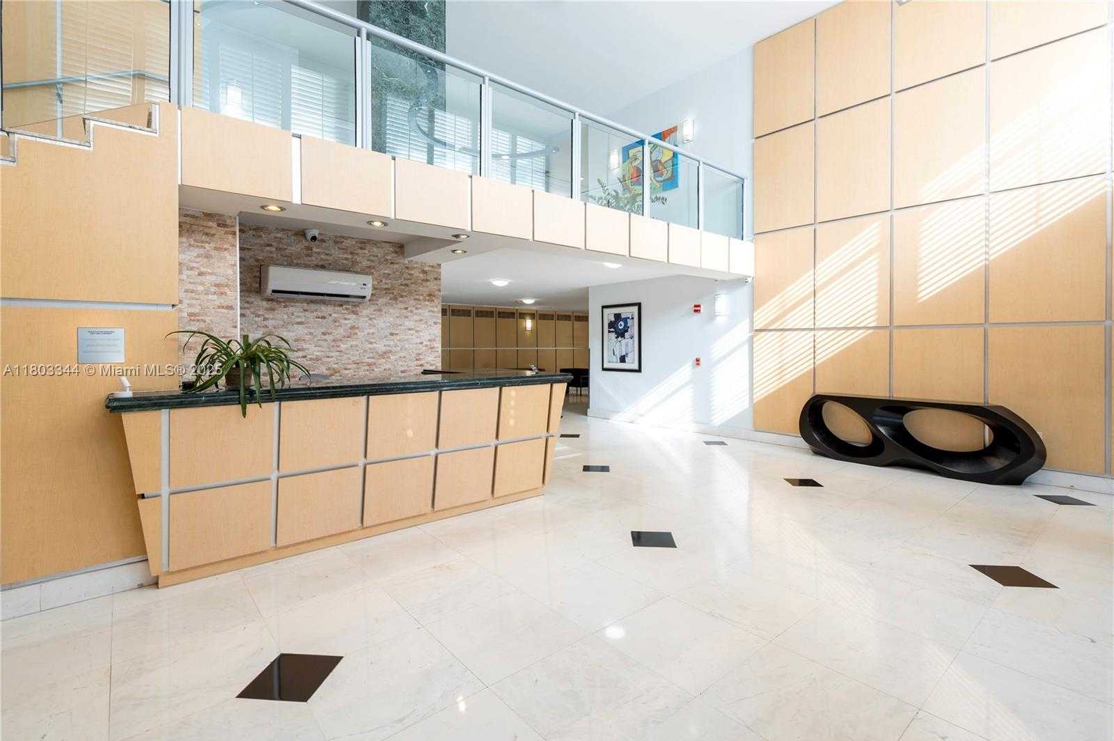 Small Image of 6770 INDIAN CREEK DR #4P, Miami Beach Number 18