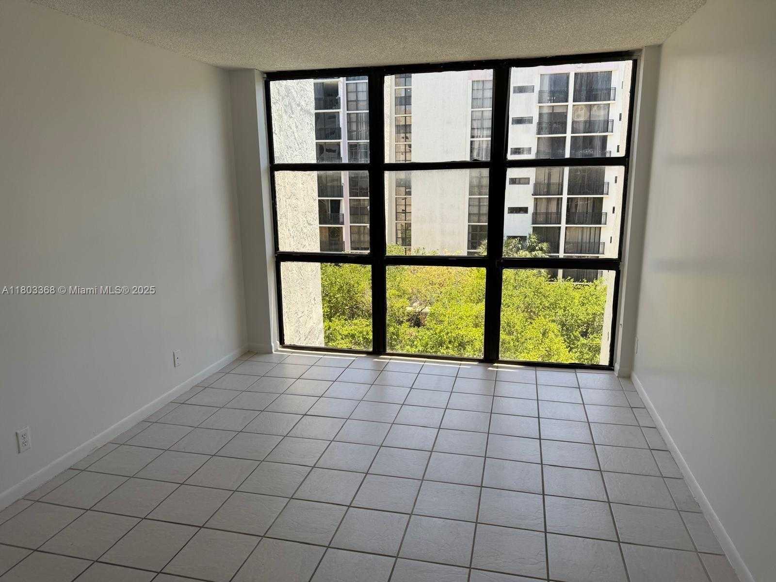 Small Image of 16919 NORTH BAY RD #617, Sunny Isles Beach Number 13