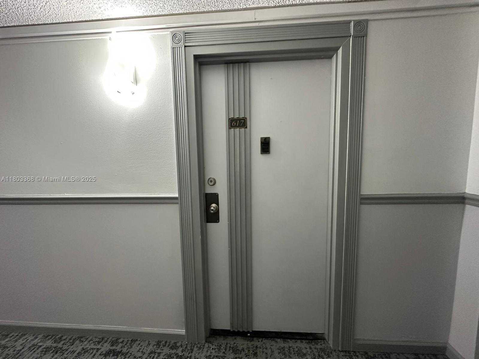 Small Image of 16919 NORTH BAY RD #617, Sunny Isles Beach Number 24