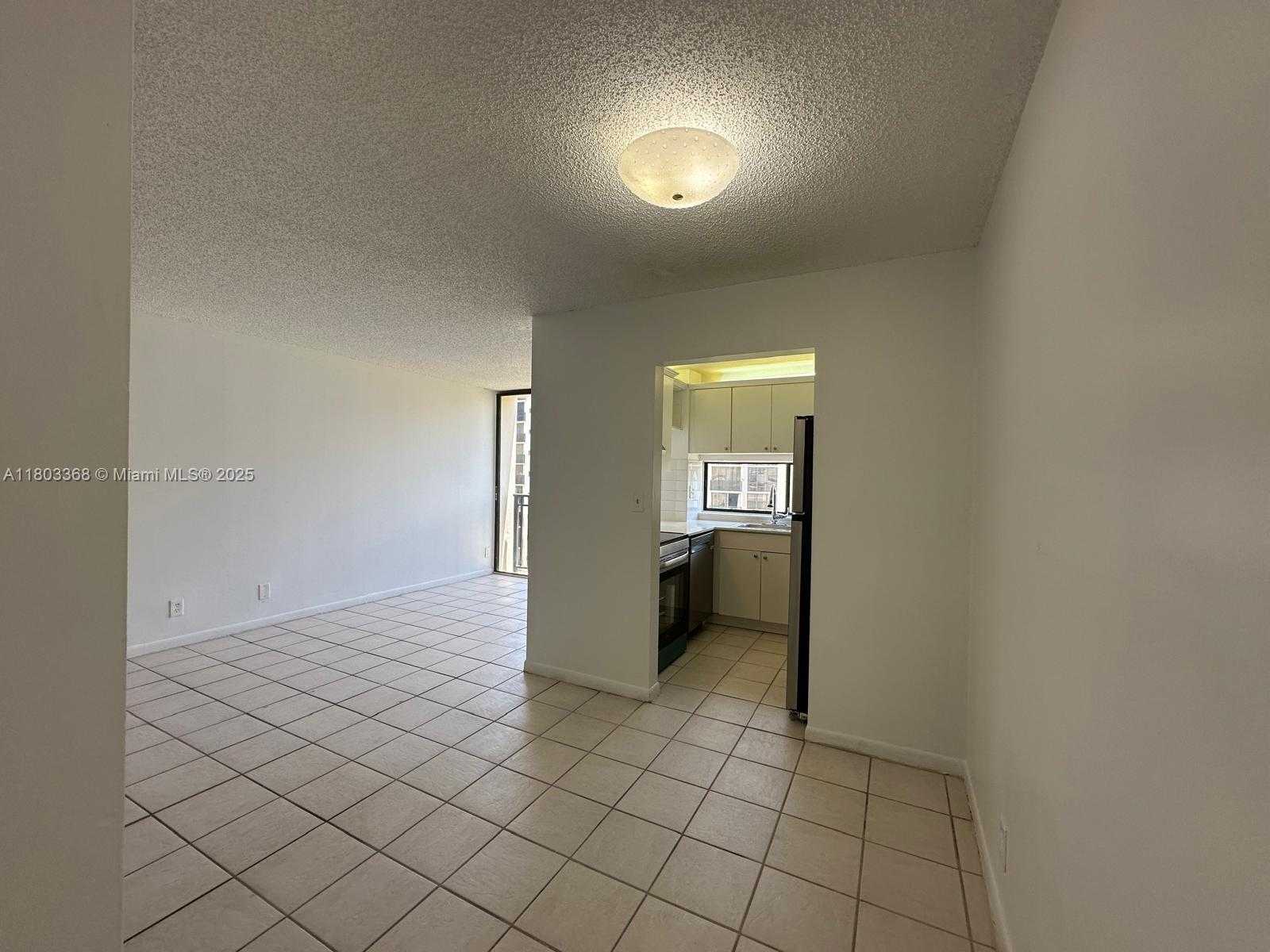 Small Image of 16919 NORTH BAY RD #617, Sunny Isles Beach Number 3