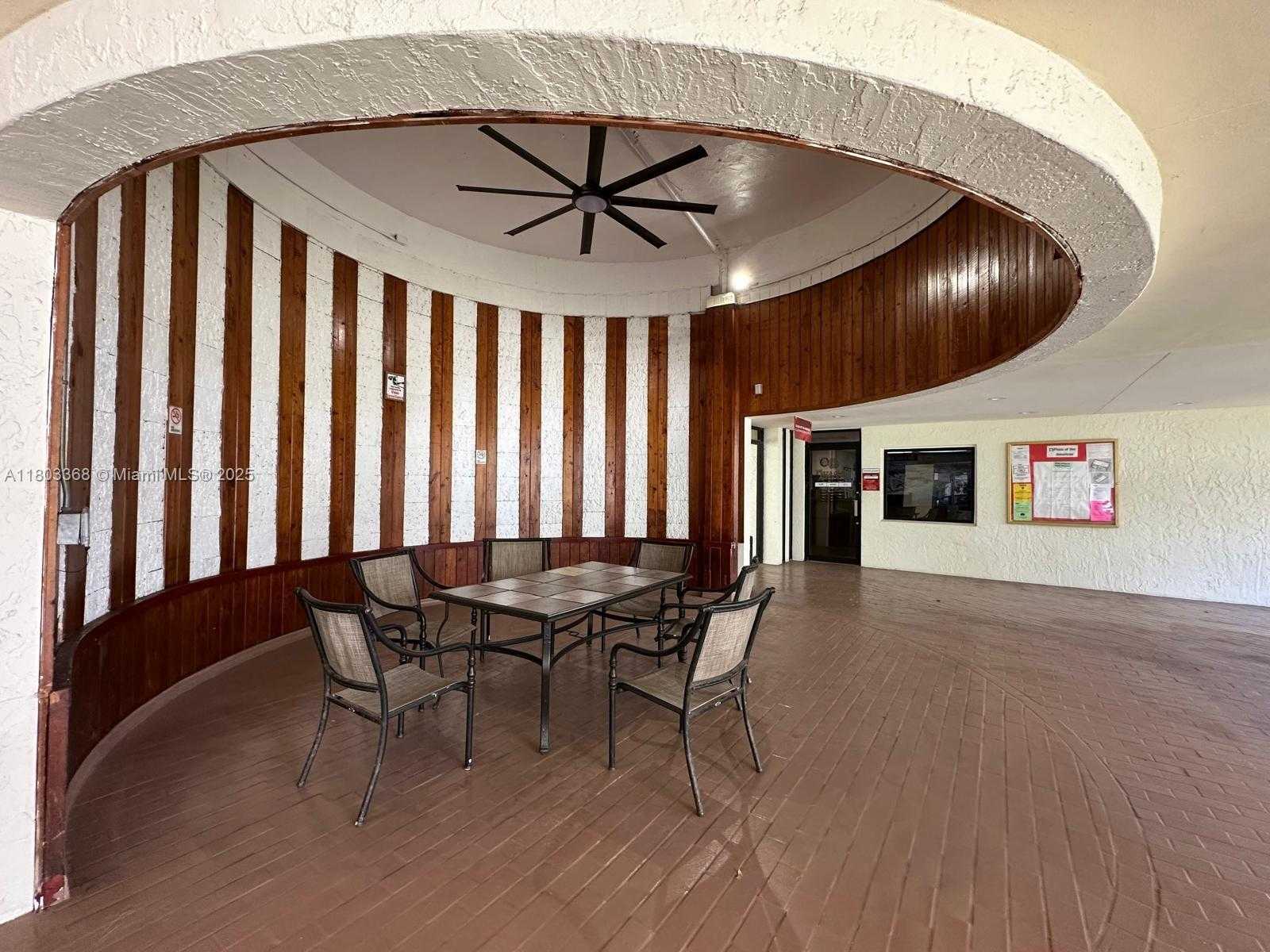 Small Image of 16919 NORTH BAY RD #617, Sunny Isles Beach Number 32