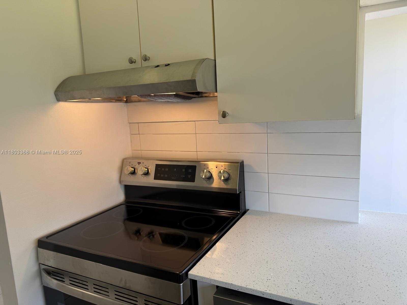 Small Image of 16919 NORTH BAY RD #617, Sunny Isles Beach Number 9