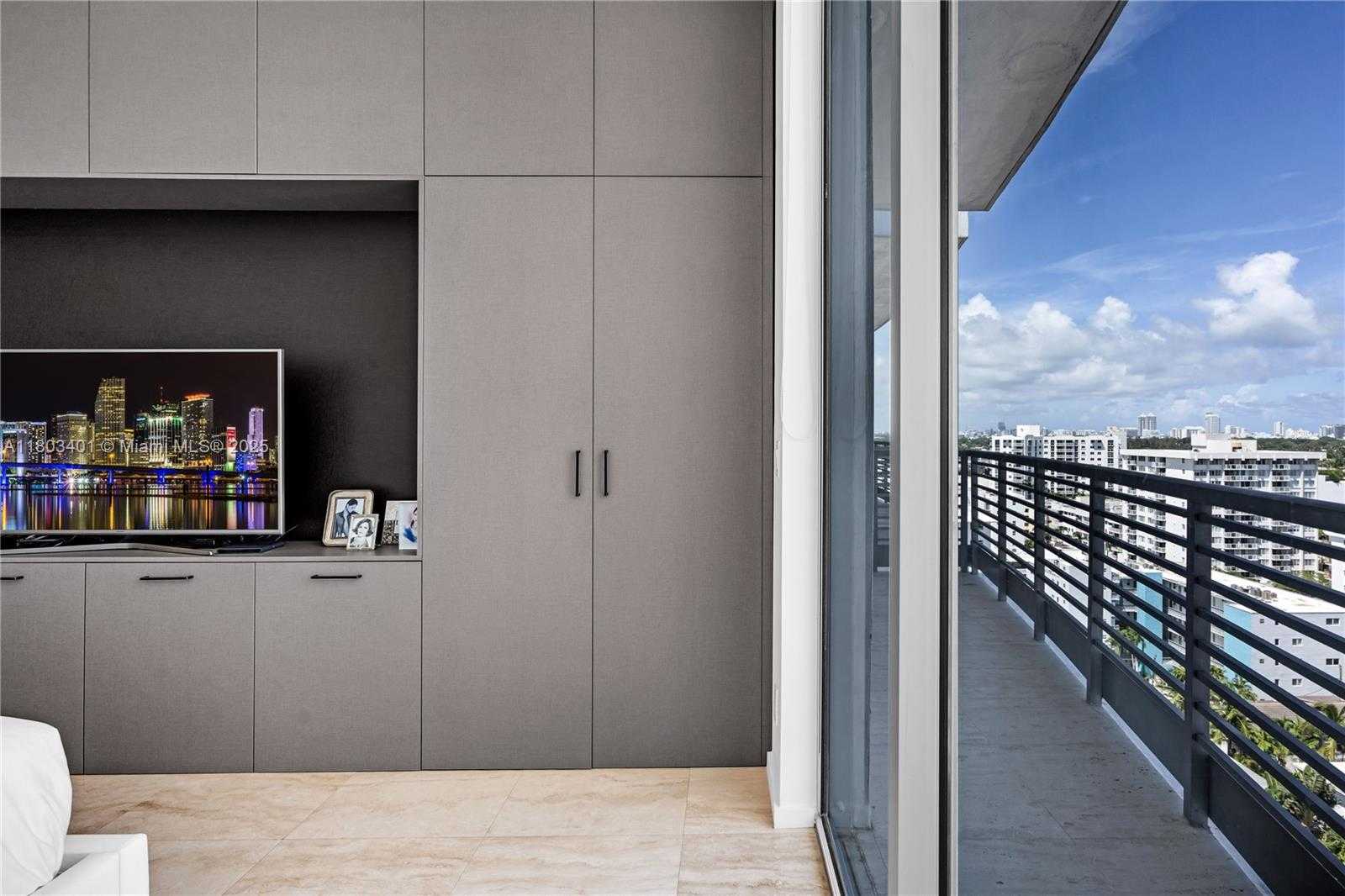 Small Image of 1445 16TH ST #PH-4, Miami Beach Number 17