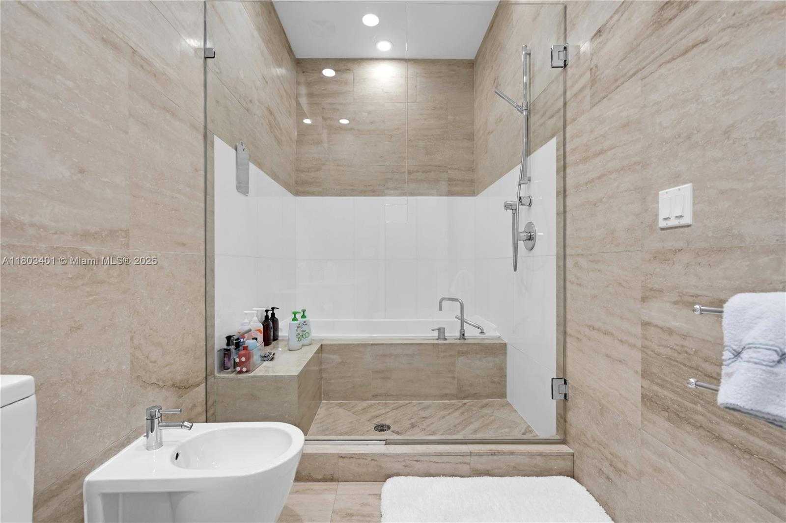 Small Image of 1445 16TH ST #PH-4, Miami Beach Number 21