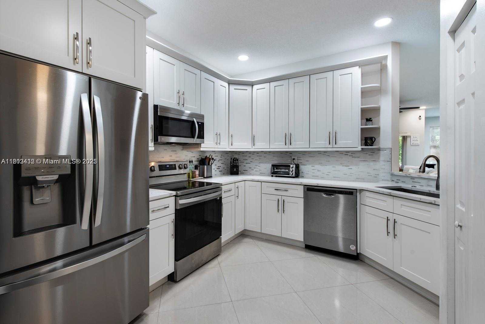 Small Image of 2898 CRESTWOOD TER #4102, Margate Number 10
