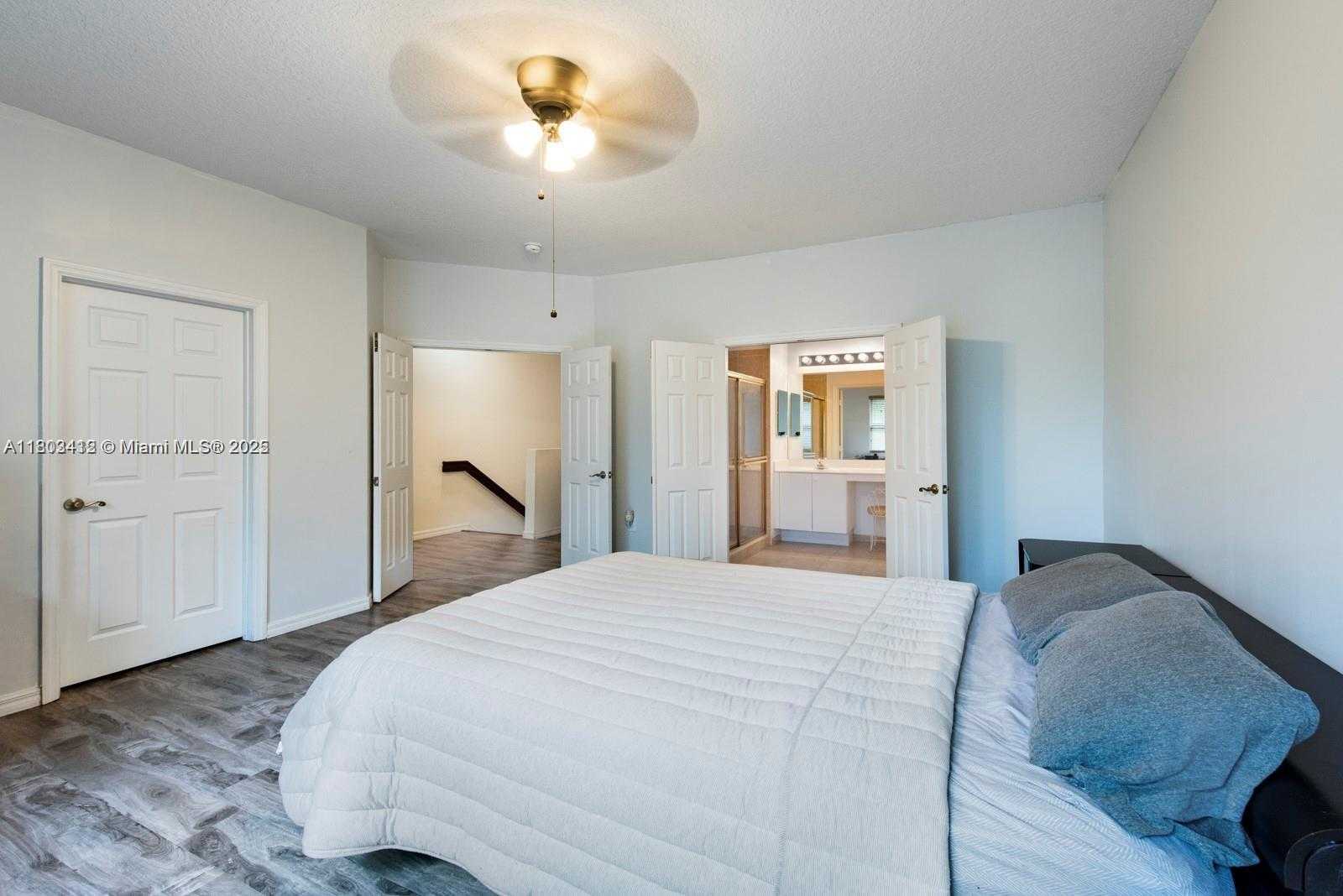 Small Image of 2898 CRESTWOOD TER #4102, Margate Number 15