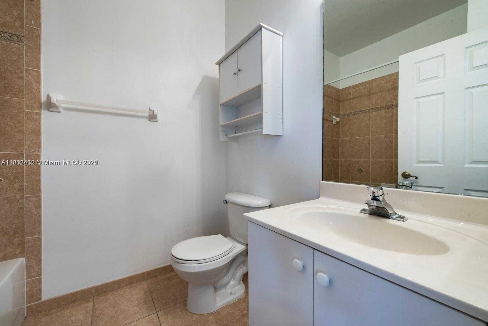 Small Image of 2898 CRESTWOOD TER #4102, Margate Number 18